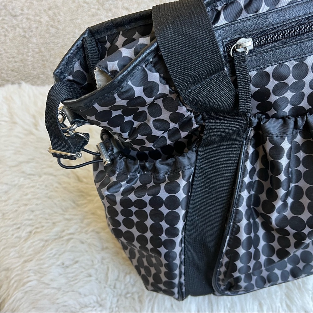 Skip Hop Zip Nylon Diaper Bag - Picture 4 of 14